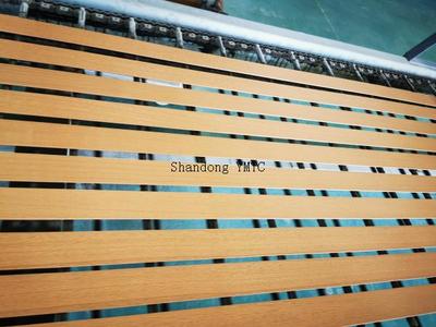 Colored paulownia slats with stain and painting